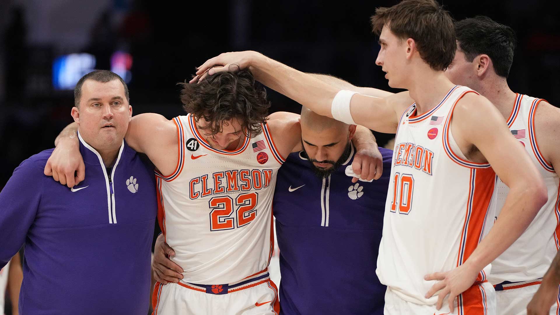 Clemson basketball’s Brad Brownell gives ‘unfortunate’ update on starting forward