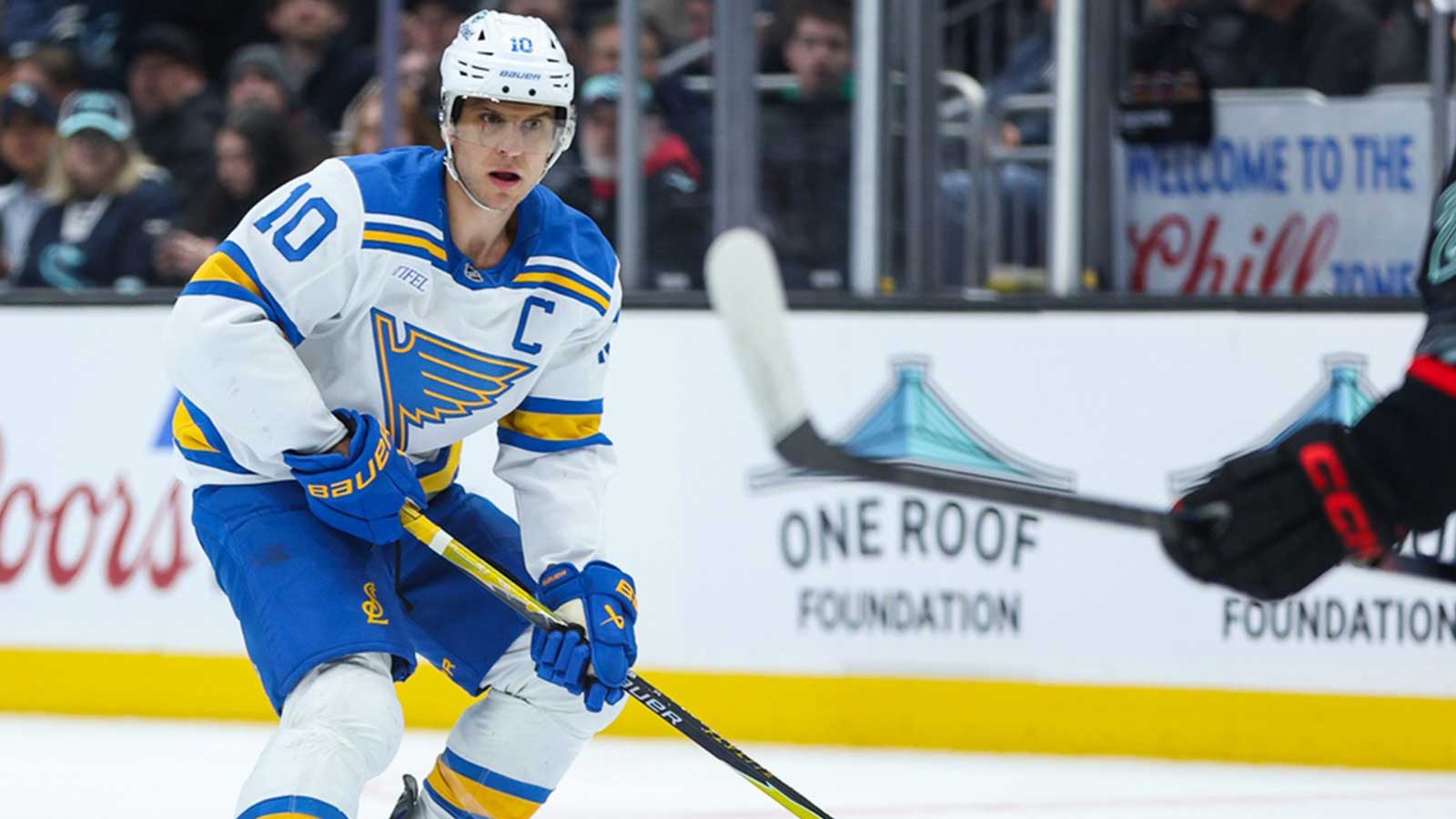 Islanders complete Brayden Schenn blockbuster trade with Blues