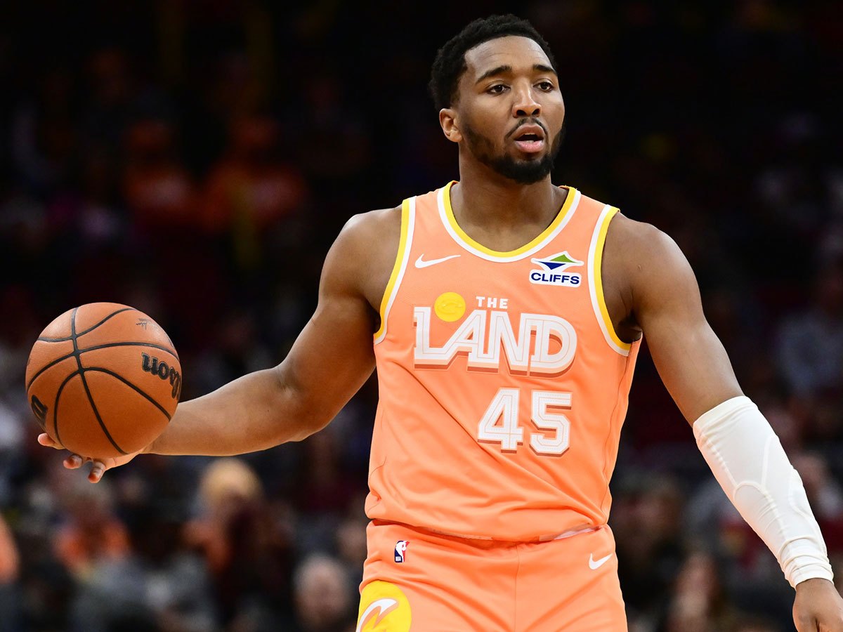 Is Donovan Mitchell playing tonight? Cavs vs. Pistons injury report