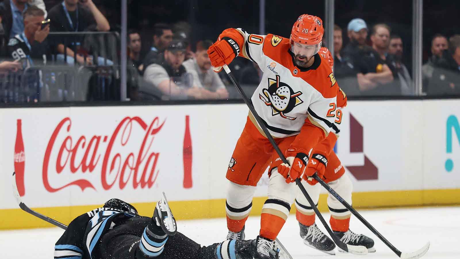 Anaheim Ducks left wing Chris Kreider (20) skates around Utah Mammoth center Alexander Kerfoot (15) during the first period at Delta Center.