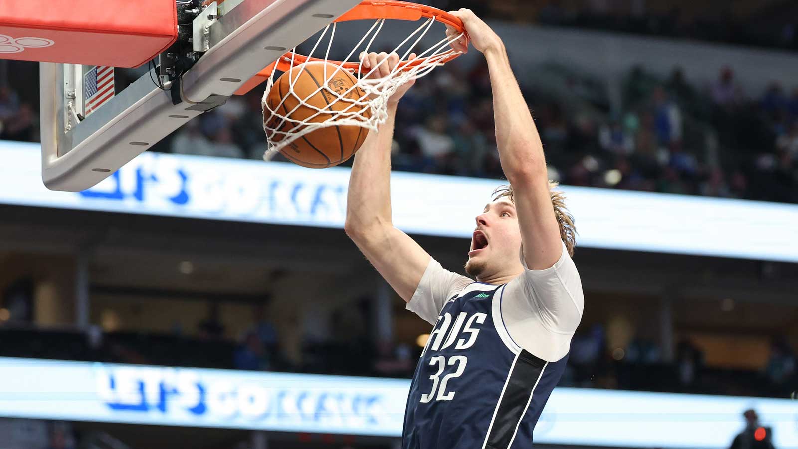 Mavericks’ Cooper Flagg passes Kobe Bryant with NBA history despite loss to Cavs