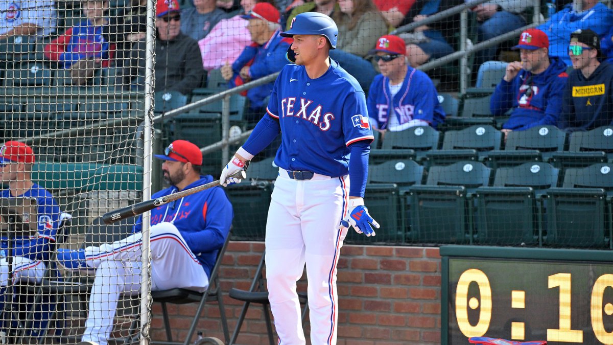 Texas Rangers shortstop Corey Seager (5) on deck in the second inning against the Kansas City Royals at Surprise Stadium.