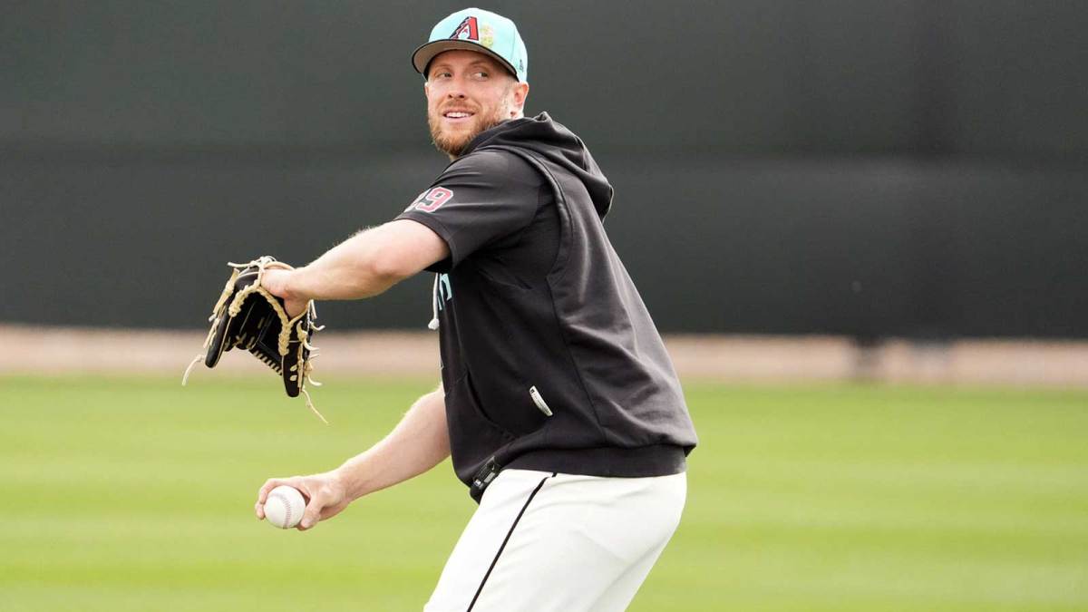 Arizona Diamondbacks pitcher Merrill Kelly (29) during spring training workouts.