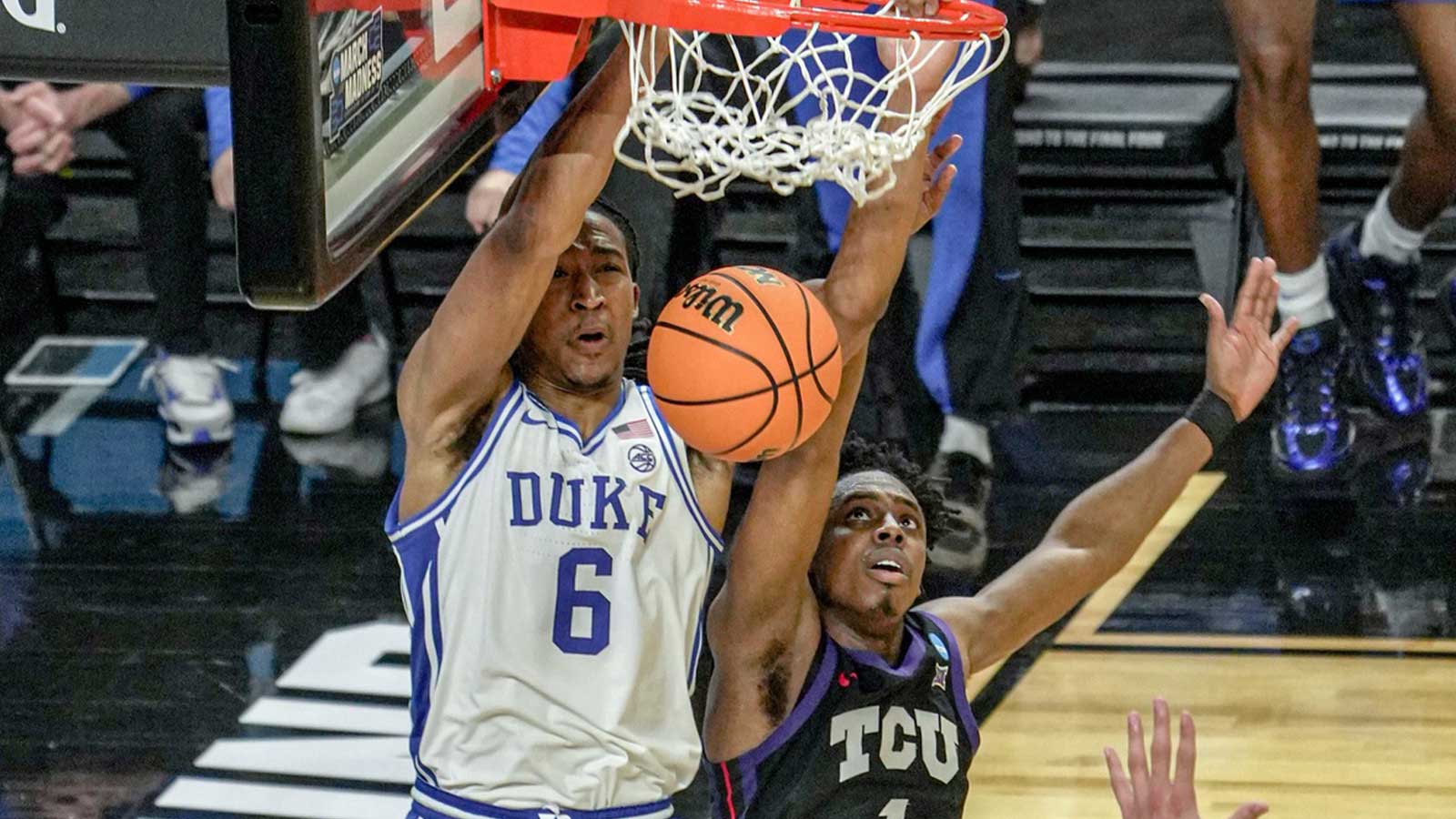 Duke ties history with 31st Sweet 16 appearance