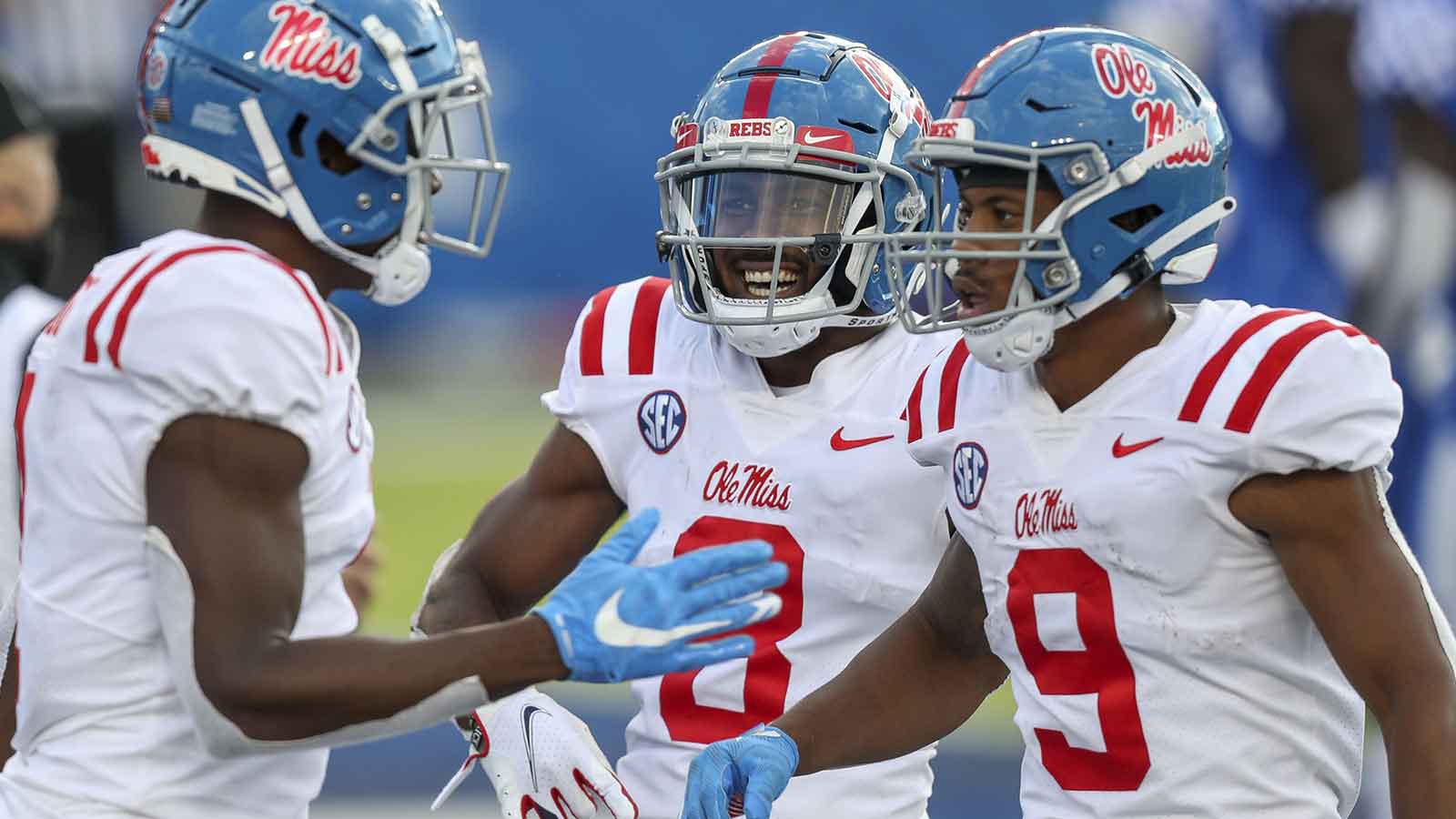 How new Eagles WR Elijah Moore helped save AJ Brown’s life at Ole Miss