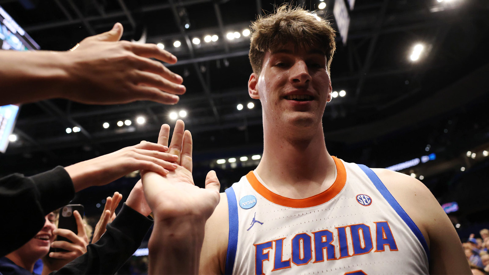 Olivier Rioux snaps picture with viral swole Florida fan
