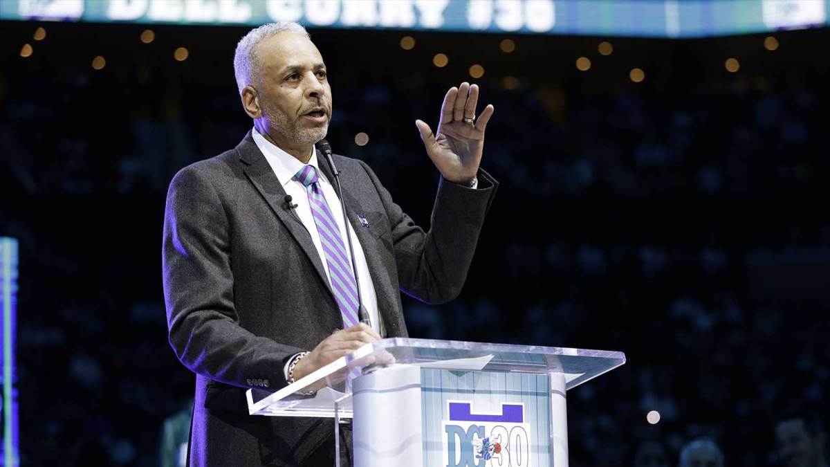 Hornets celebrate Dell Curry’s emotional jersey retirement speech in a historic, unforgettable moment for the franchise and fans.