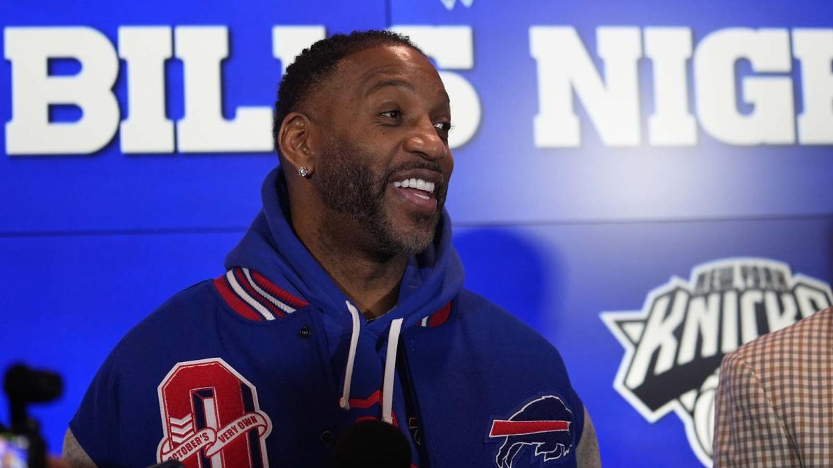 Former Toronto Raptors and Buffalo Bills minority owner Tracy McGrady talks to the media before a game between the New York Knicks and Toronto Raptors the at Scotiabank Arena.
