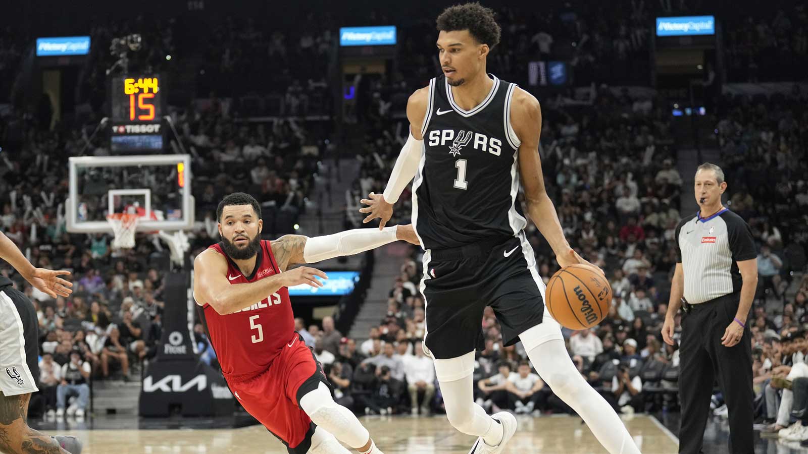 Rockets guard Fred VanVleet pumps the brakes on Spurs hype