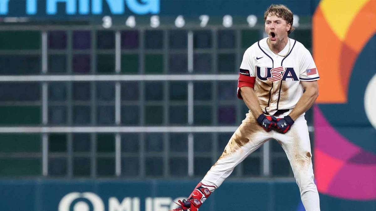 United States shortstop Gunnar Henderson (11) celebrates after hitting a two-run double against Great Britain during the fifth inning at Daikin Park.