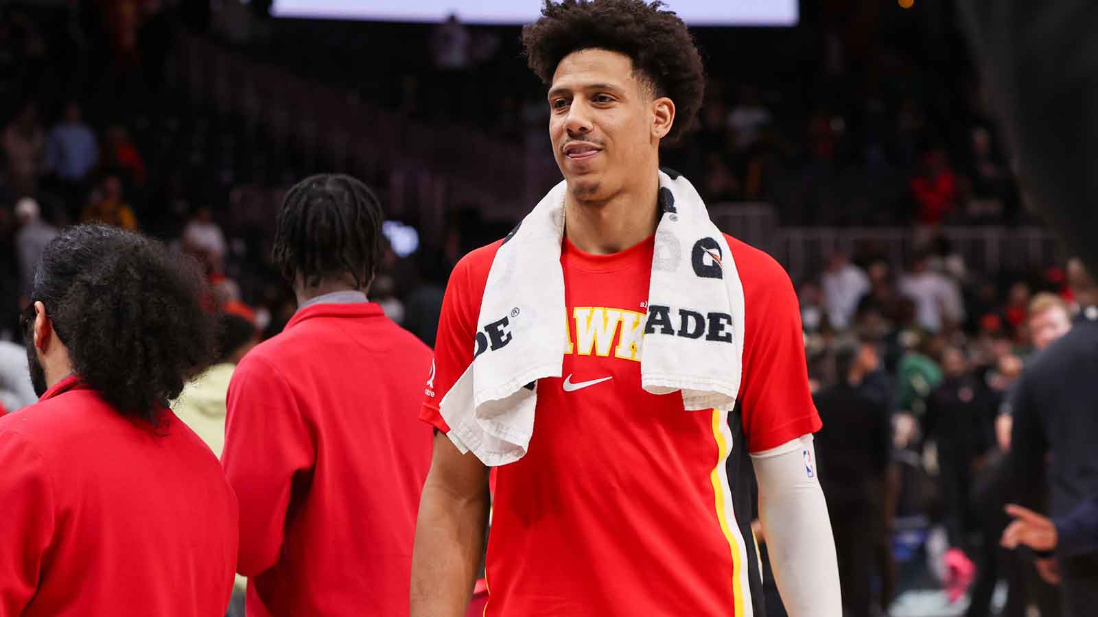 Hawks’ Jalen Johnson sets the world on fire with full-speed dunk