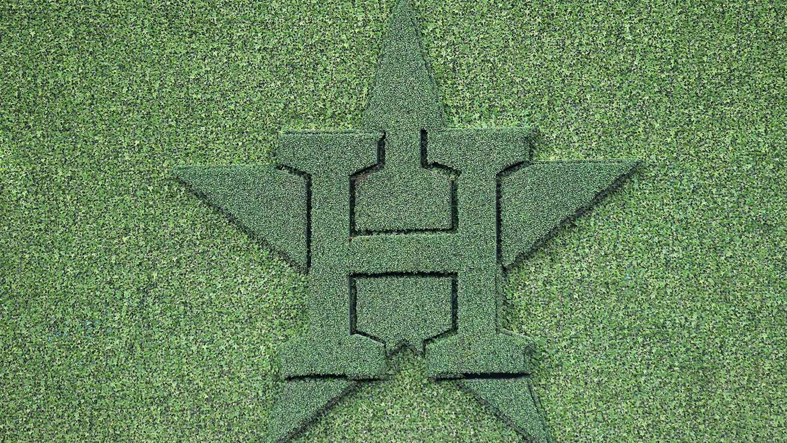 Astros add catching depth with latest signing