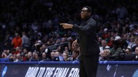 Howard Bison head coach Kenneth Blakeney reacts in the second half against the UMBC Retrievers during a first four game of the men's 2026 NCAA Tournament at University of Dayton Arena.