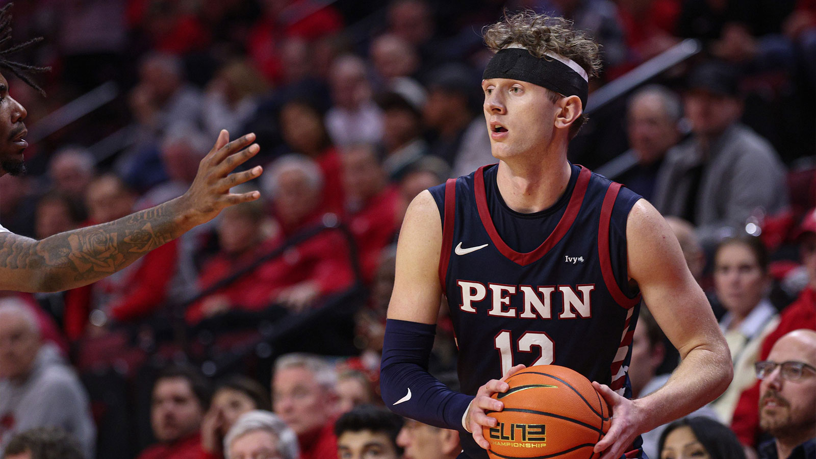 Fran McCaffery dancing after 44-point explosion from ex-Duke recruit