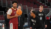 Iowa State Cyclones forward Joshua Jefferson (5) warms up during a practice session ahead of the midwest regional of the men's 2026 NCAA Tournament at United Center.