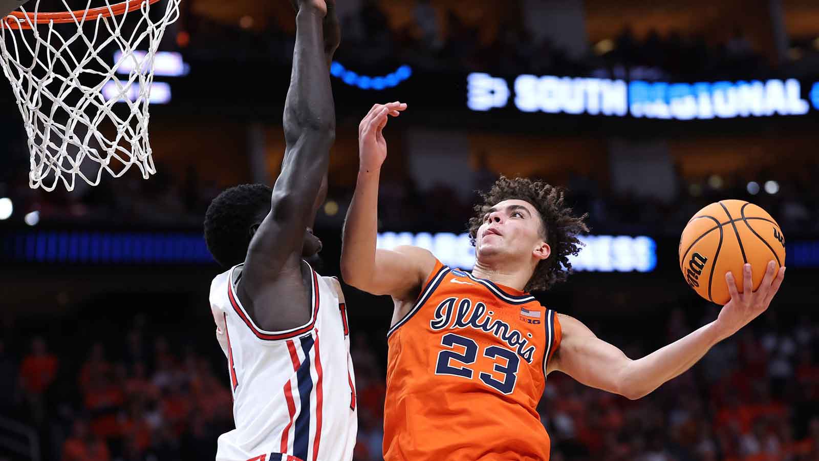Illinois basketball upsets Houston with dominant defense to advance to Elite 8