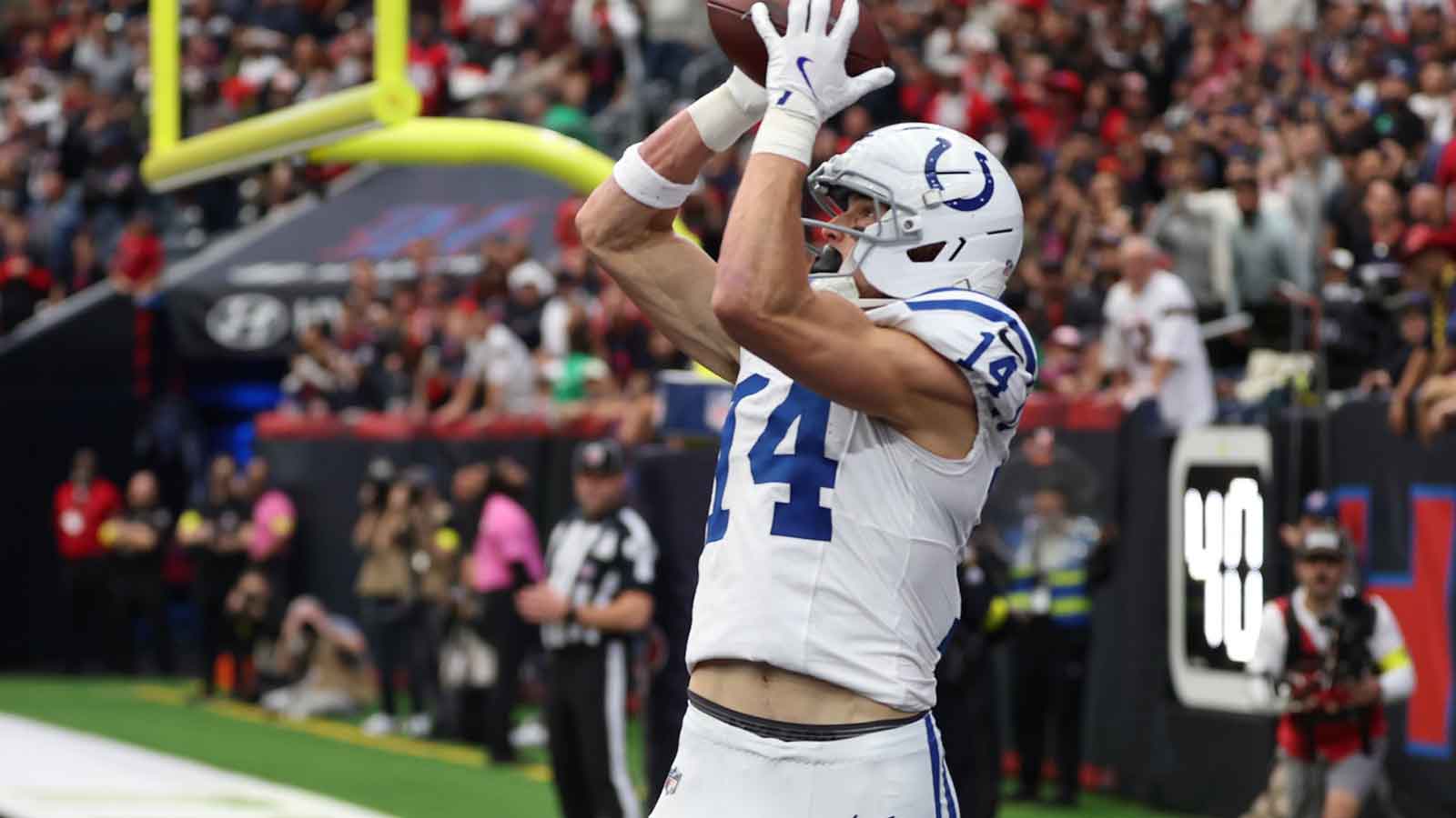 Colts rumors: Alec Pierce deal ‘feels possible,’ but there’s a catch