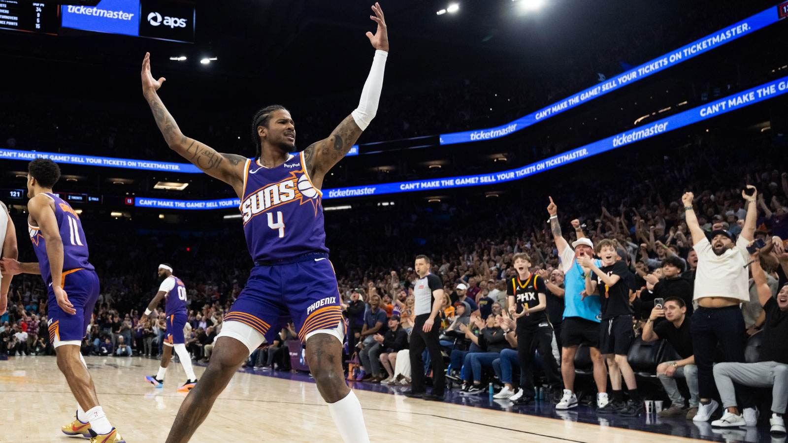 Phoenix Suns guard Jalen Green (4) celebrates a shot against the Denver Nuggets in the second half at Mortgage Matchup Center.