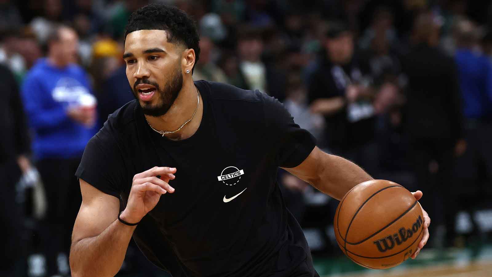 Jayson Tatum slam dunk has Celtics fans going crazy