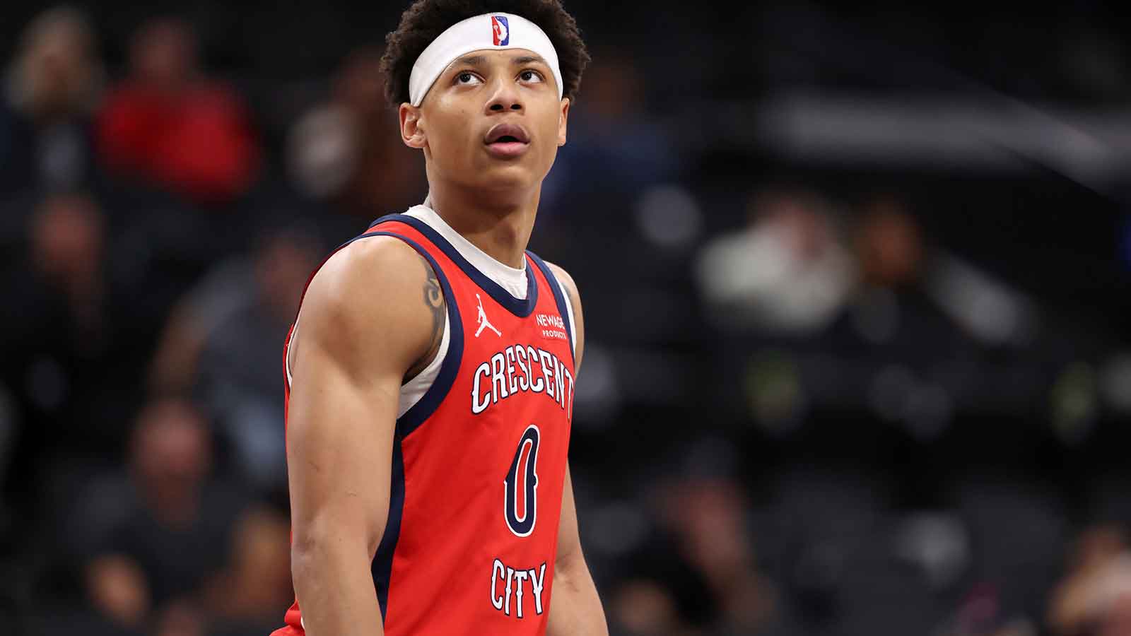 New Orleans Pelicans guard Jeremiah Fears (0) looks up during the second half against the Los Angeles Clippers at Intuit Dome.