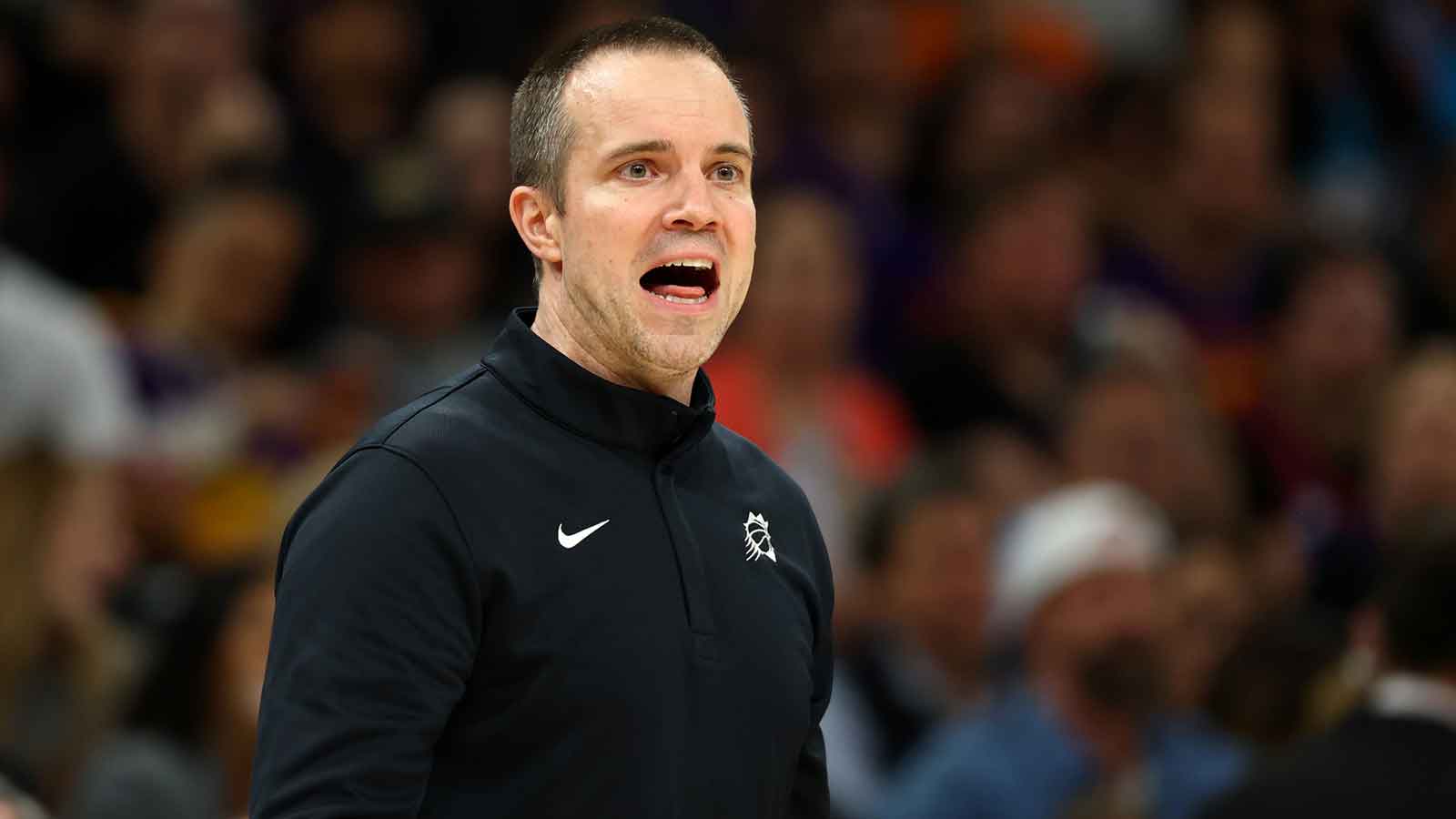 Phoenix Suns head coach Jordan Ott against the Los Angeles Lakers at Mortgage Matchup Center.