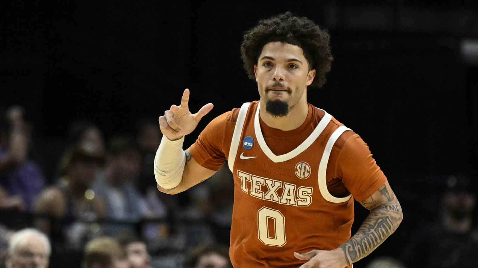 Texas guard Jordan Pope confirms surgery after playing Sweet 16 with broken foot
