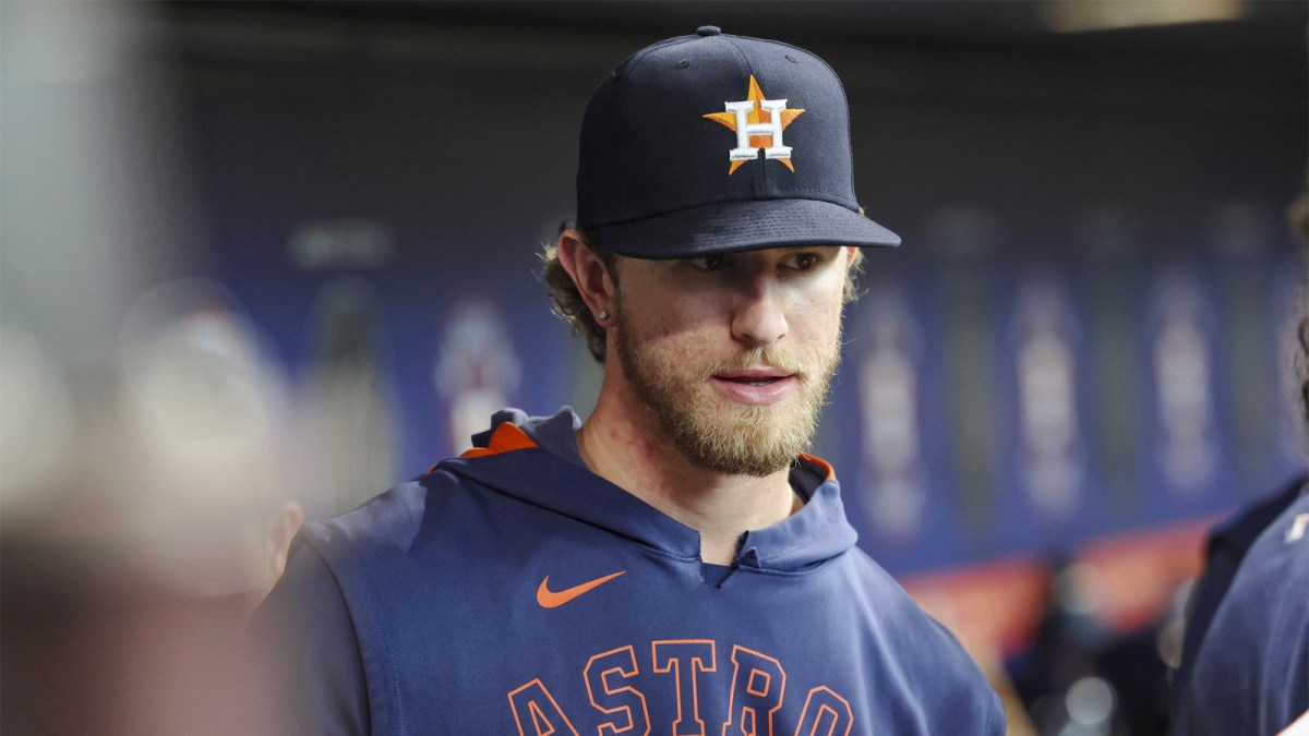 Houston Astros relief pitcher Josh Hader walks in the dugout before the game against the New York Yankees at Daikin Park.