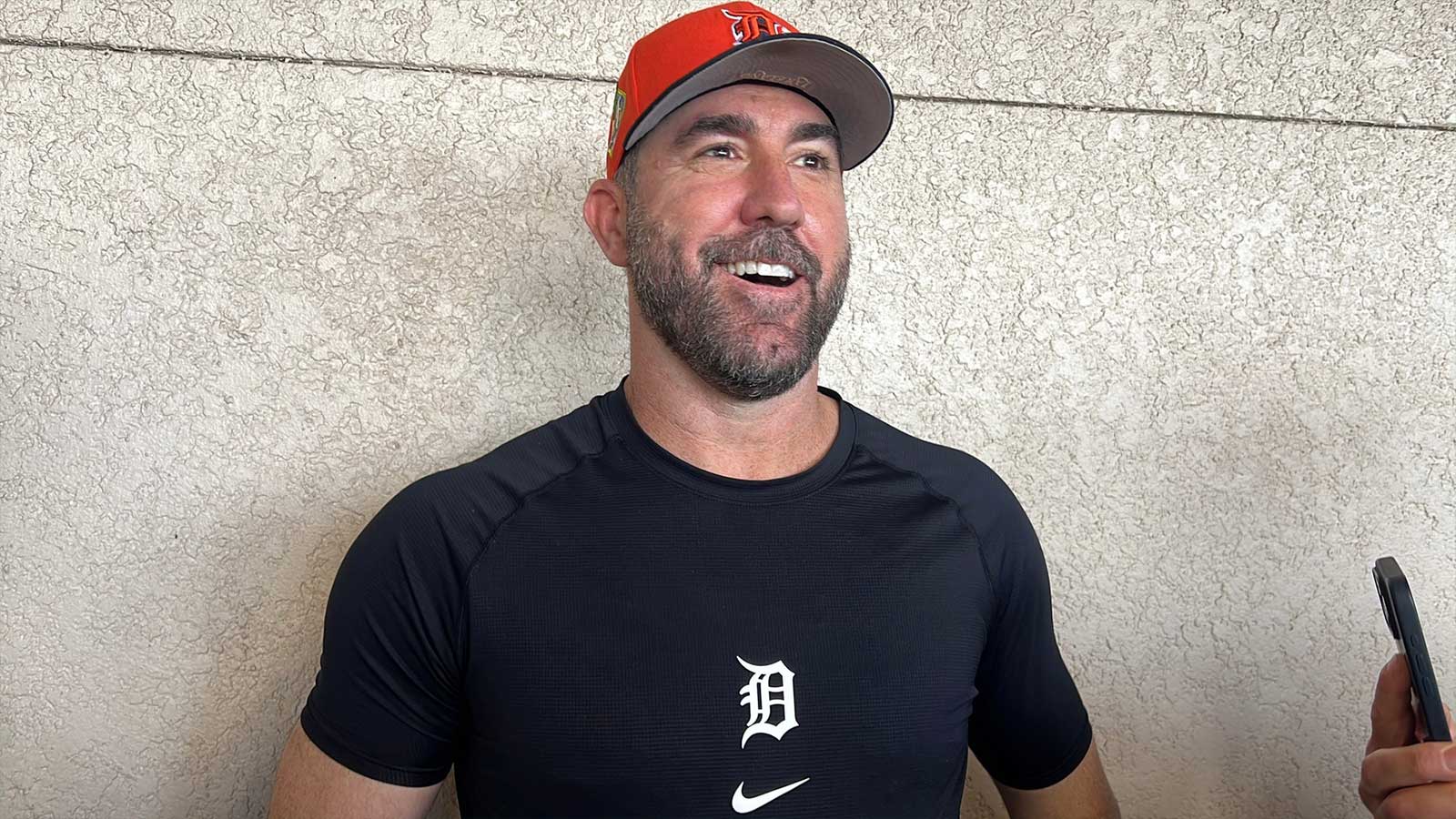 Tigers pitcher Justin Verlander makes subtle social media change ahead of Detroit return