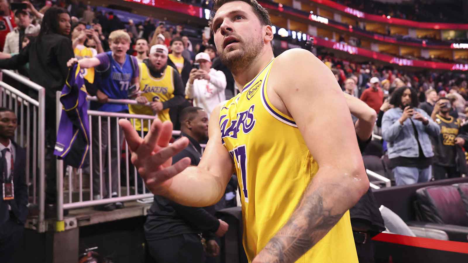 Lakers legend has hilarious reaction to how quickly Luka Doncic tied his mark