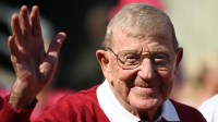 Notre Dame football news: Legendary coach Lou Holtz passes away at 89