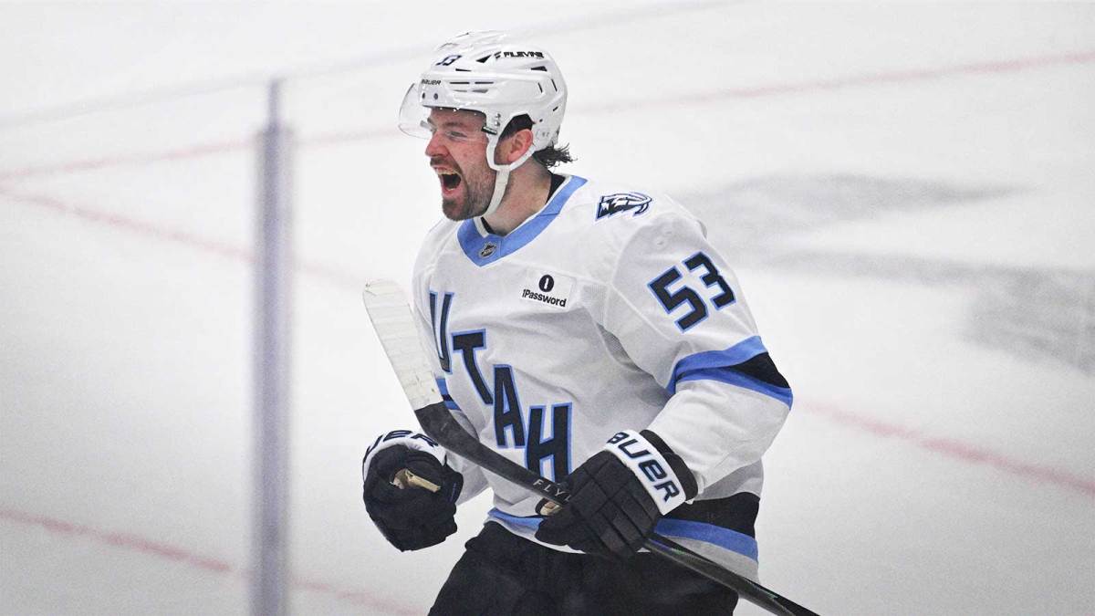 Utah Mammoth left wing Michael Carcone (53) celebrates after he scores against the Dallas Stars during the third period at the American Airlines Center.