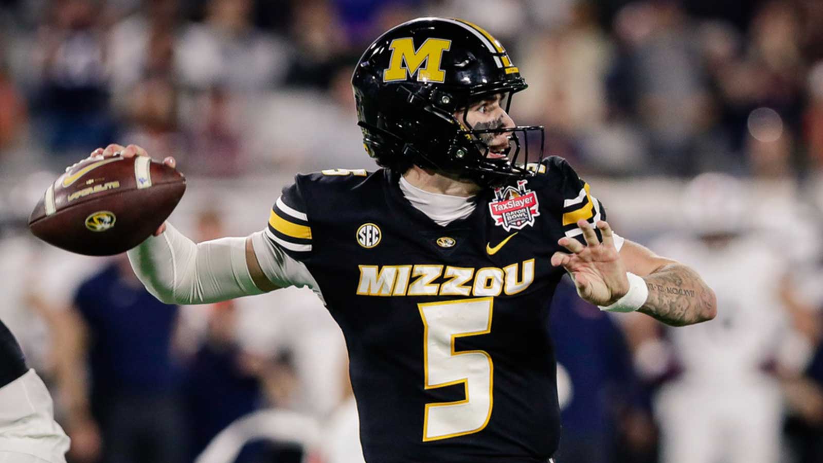 Missouri football rumors: The 2-man QB1 battle starring Ole Miss transfer