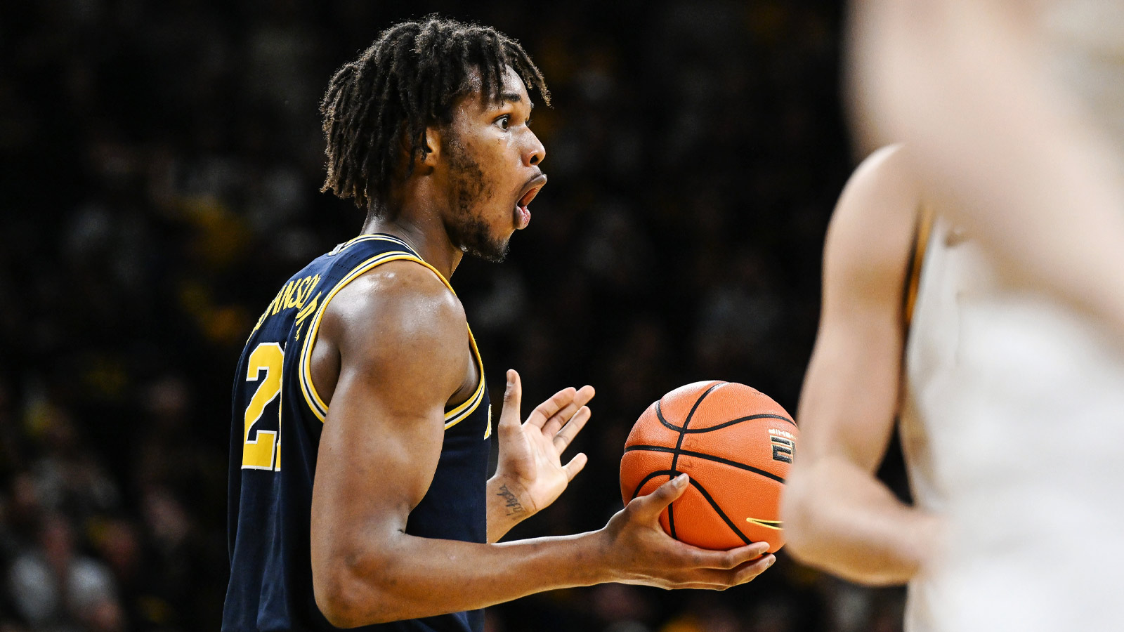 Michigan Wolverines forward Morez Johnson Jr. (21) reacts during the second half against the Iowa Hawkeyes at Carver-Hawkeye Arena.