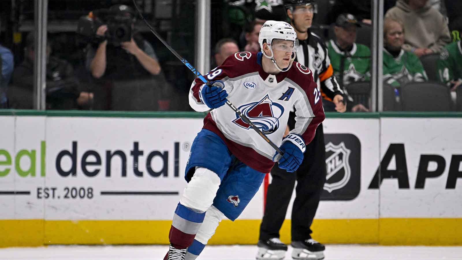 Avalanche’s Nathan MacKinnon has controversial major penalty erased