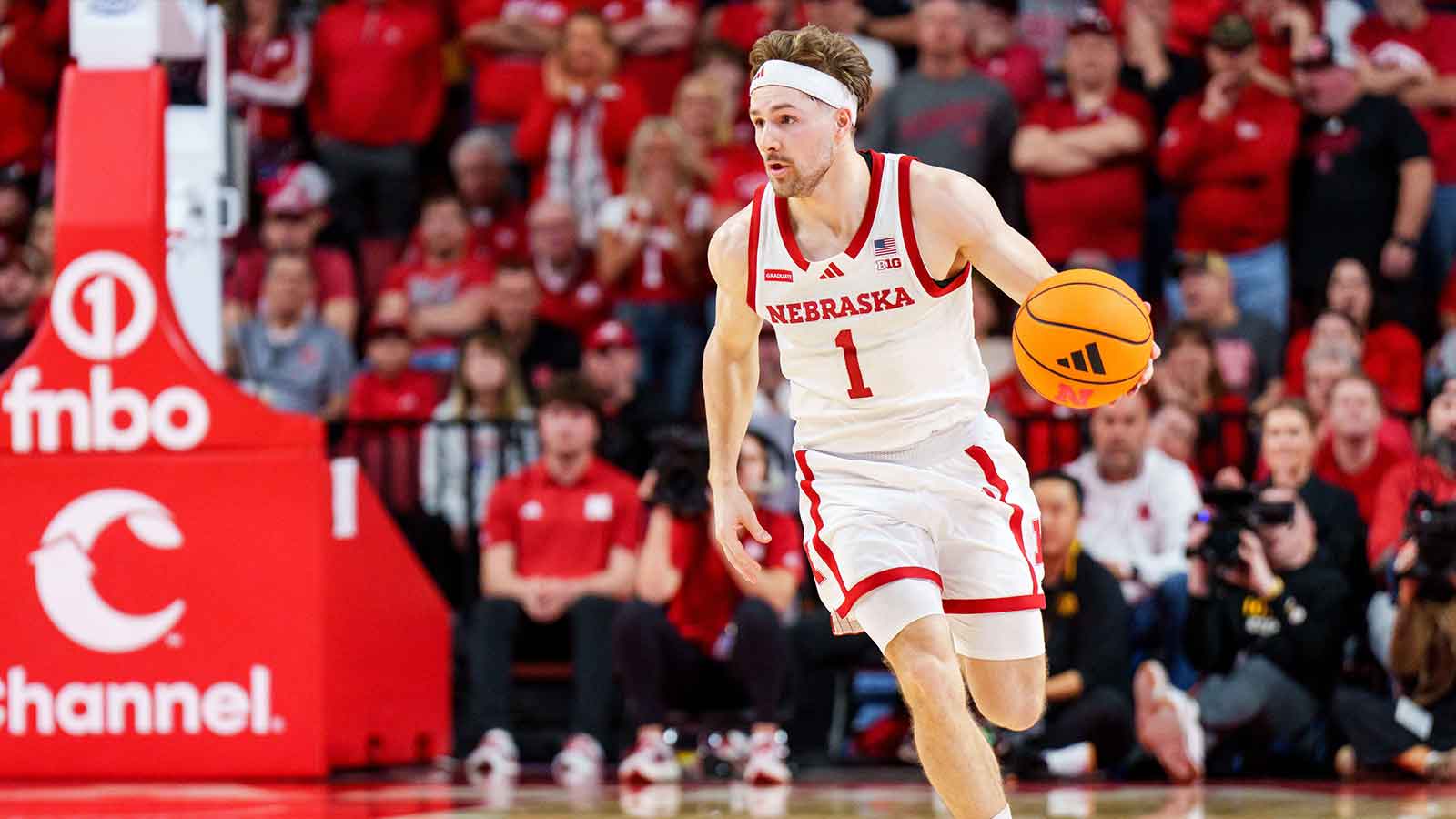 Nebraska’s Fred Hoiberg holds back tears during son’s senior day moment