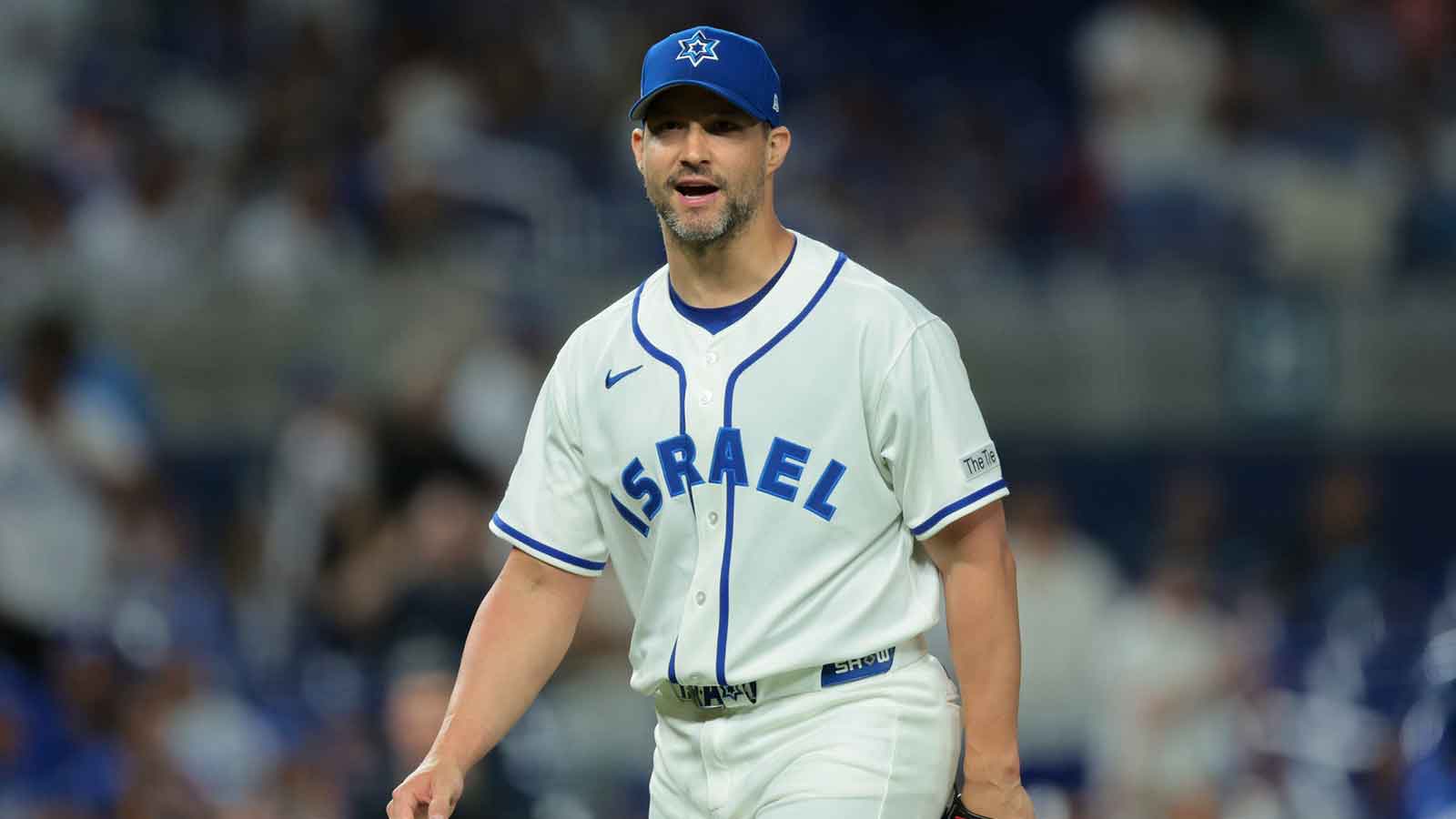 Red Sox acquire pitcher with 221 appearances for the Yankees