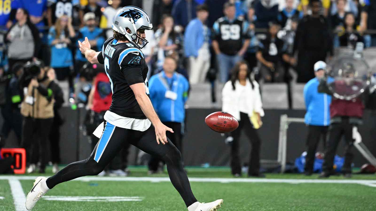 Panthers bring back punter on $5 million contract