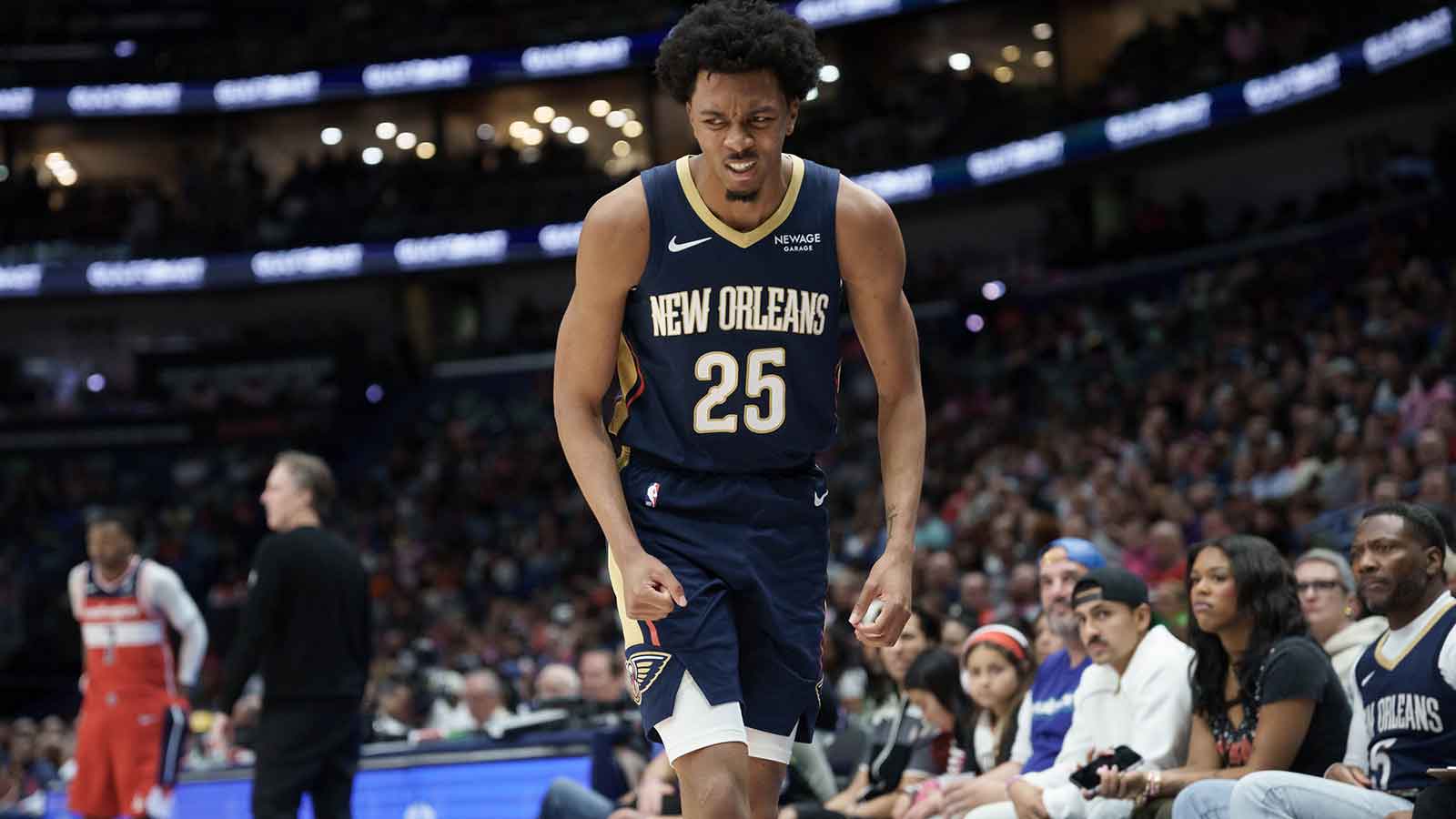 New Orleans Pelicans forward Trey Murphy III (25) reacts after banging his hand during the second half against the Washington Wizards at Smoothie King Center. 