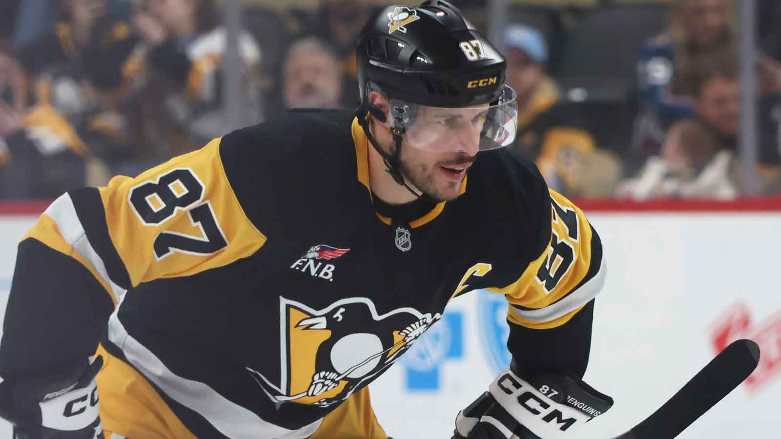 Penguins’ Sidney Crosby exits Senators game with apparent injury