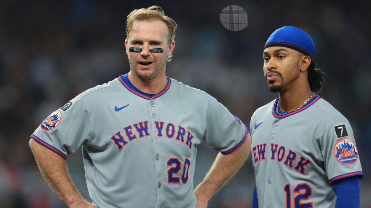 New York Mets first baseman Pete Alonso (20) reacts while standing next to shortstop Francisco Lindor (12) after his at bat against the Miami Marlins during the fifth inning at loanDepot Park.