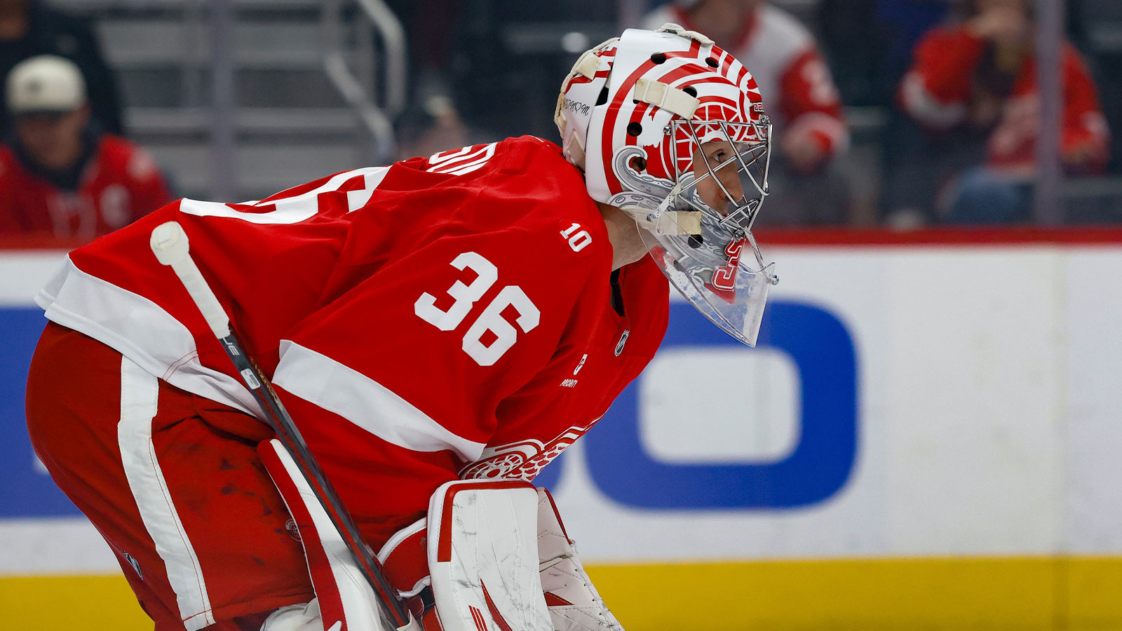 Red Wings’ John Gibson robs Rasmus Dahlin with unreal kick save in Sabres clash