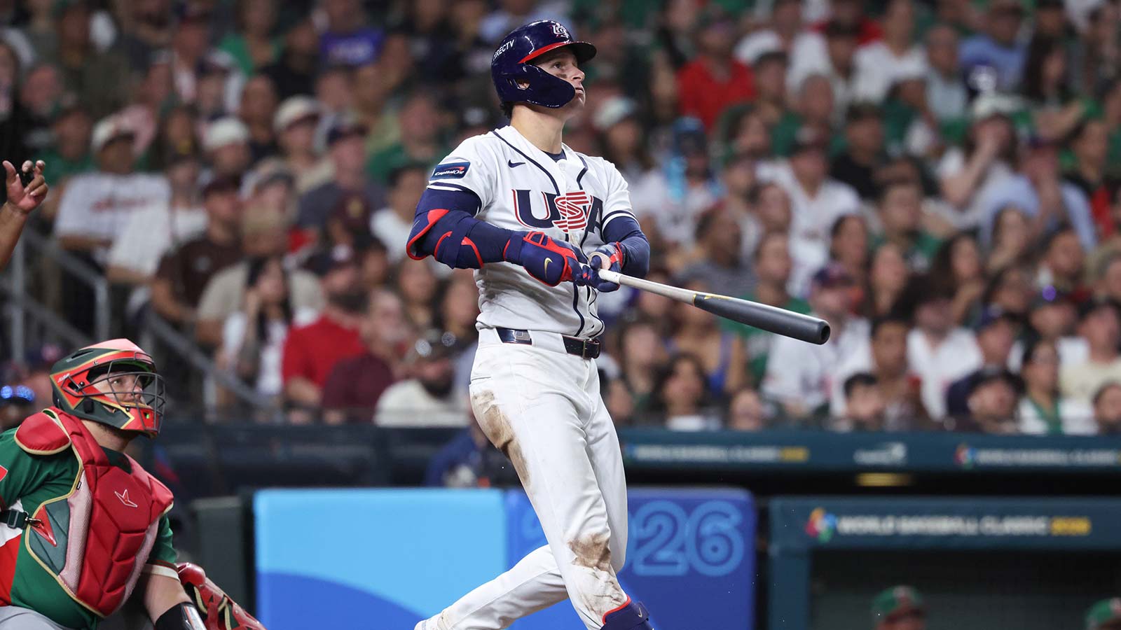 United States outfielder Roman Anthony (3) hits a home run in the third inning against Mexico at Daikin Park. 