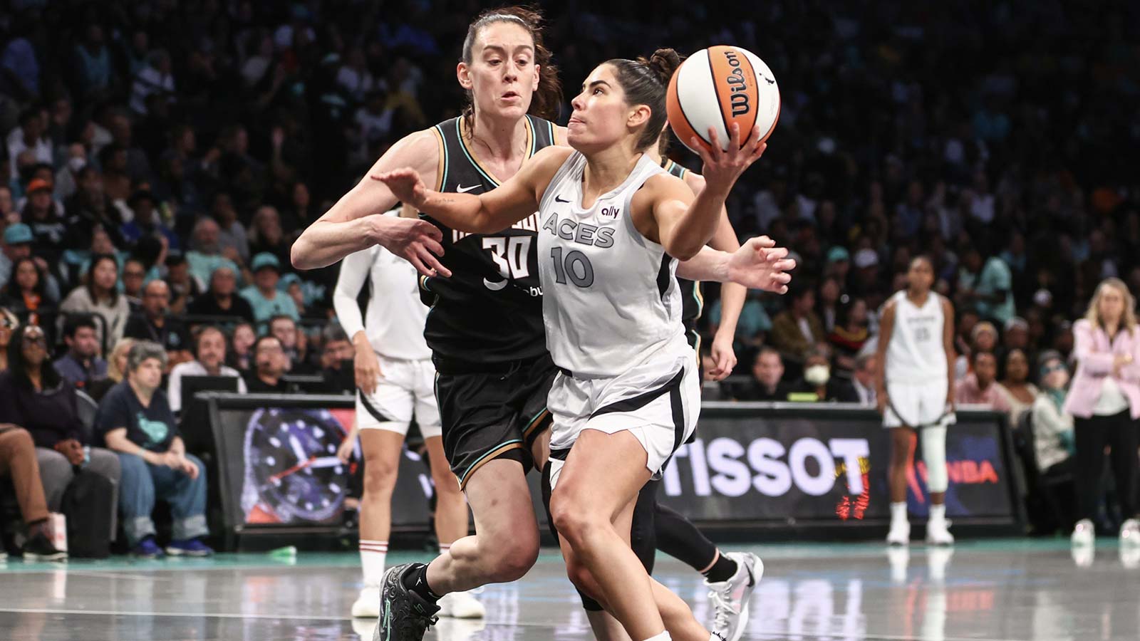 Kelsey Plum, Breanna Stewart express frustrations with WNBPA amid negotiations