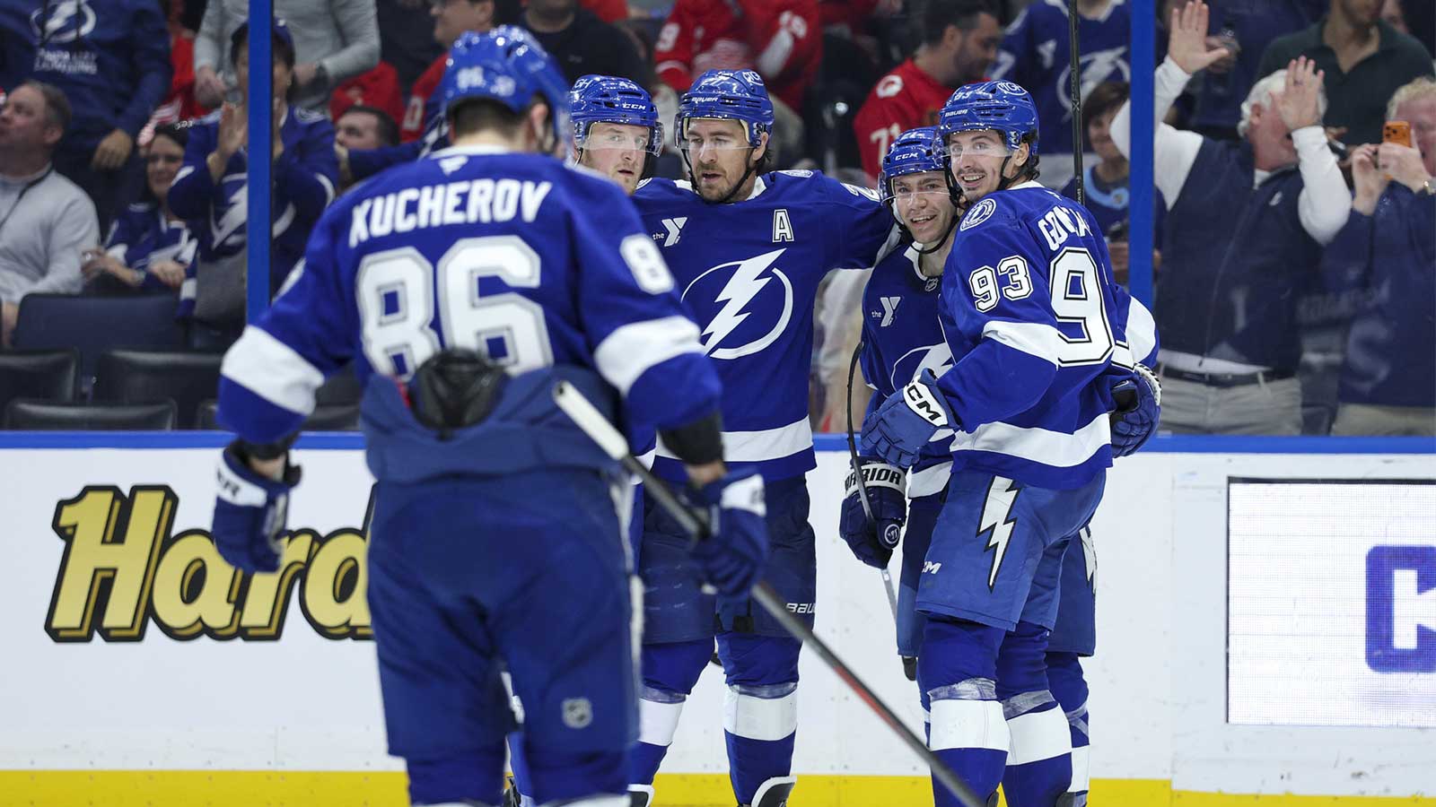 Lightning’s Gage Goncalves drops ultimate Nikita Kucherov praise after 1,100th point