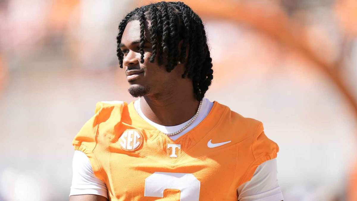 Tennessee defensive back Jermod McCoy (3) before a college football game between Tennessee and UAB at Neyland Stadium in Knoxville, Tenn., on Sept. 20, 2025.