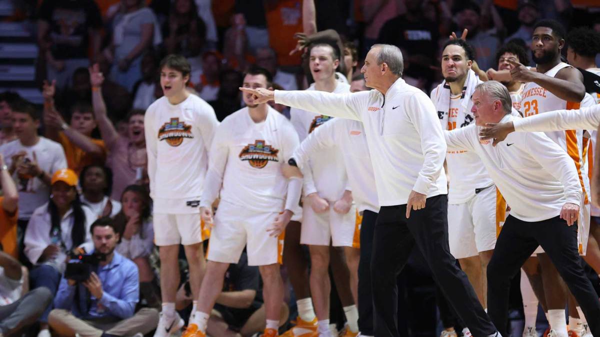 Tennessee Volunteers head coach Rick Barnes reacts to a play against the Vanderbilt Commodores during the second half at Thompson-Boling Arena at Food City Center.