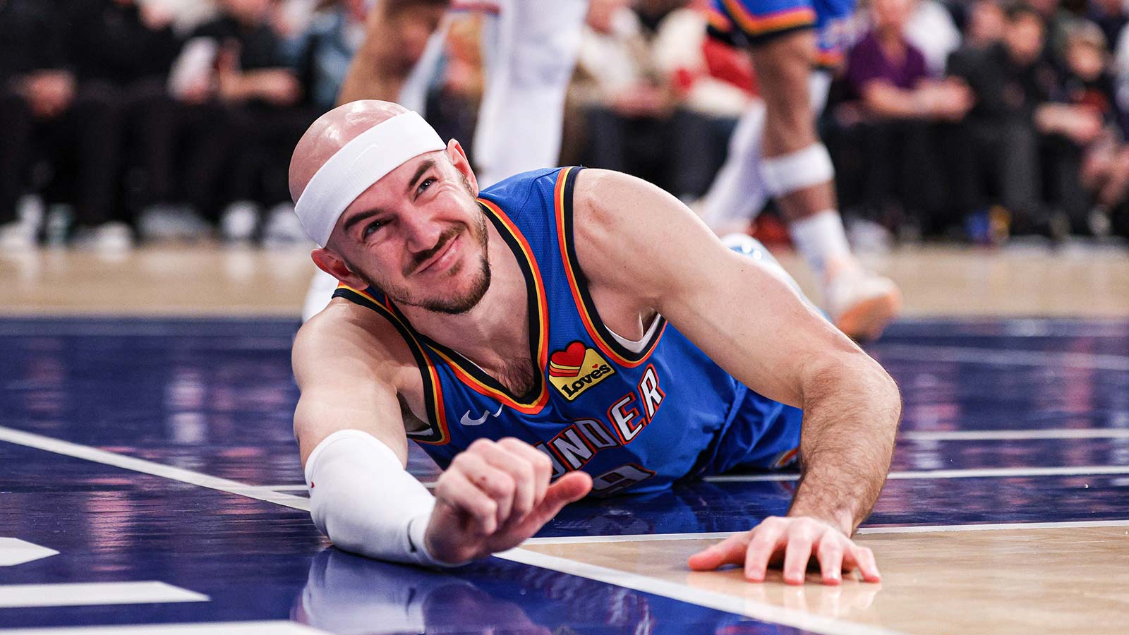 Thunder lose Alex Caruso, Isaiah Hartenstein to injuries vs. Knicks