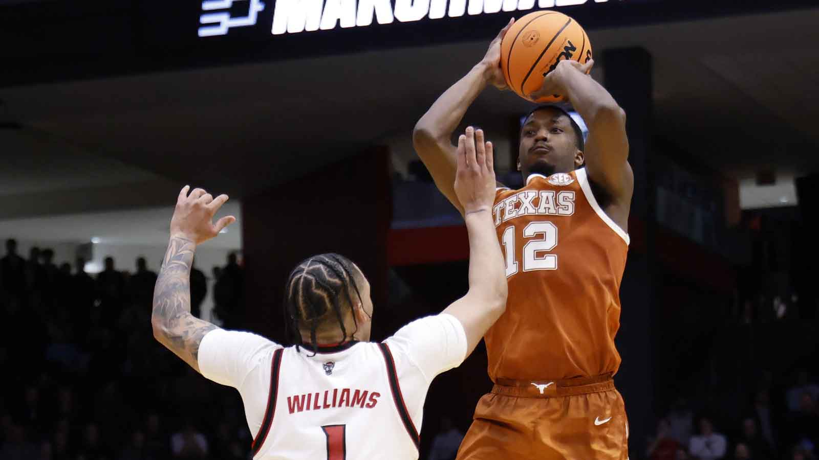 Tramon Mark sinks game-winner to help Texas beat NC State, advance in March Madness