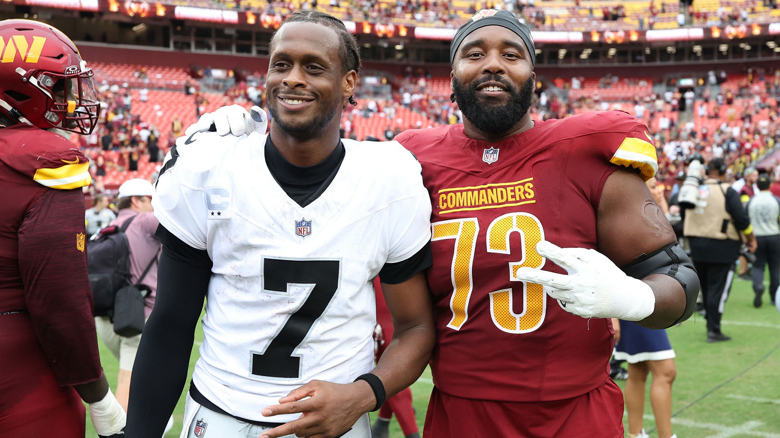 Commanders bringing back veteran offensive lineman for 9th NFL season