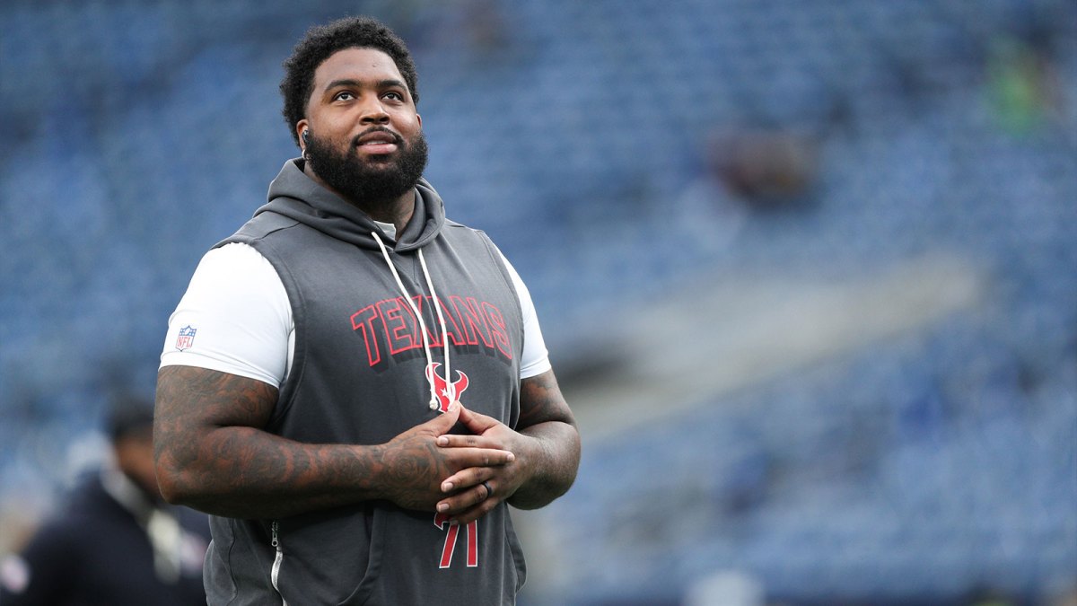 Houston Texans offensive tackle Tytus Howard (71) warms up before the game against the Seattle Seahawks at Lumen Field